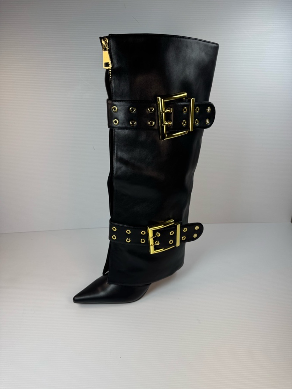 AKIRA ROOVER Black Knee High Buckle Boots Gold Hardware Stiletto Heels 6, 8.5 9